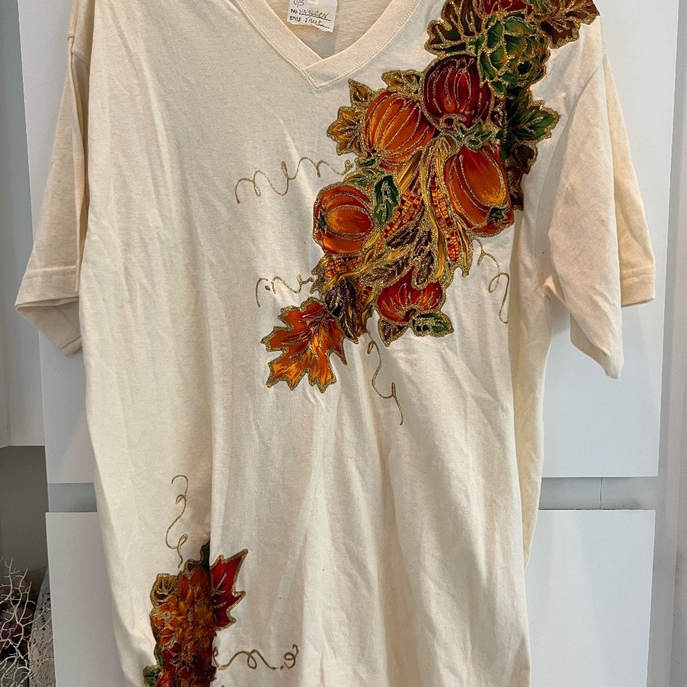 A1A Cream Colored Short Sleeved Thanksgiving Fall Tee-Shirt One Size Fits All